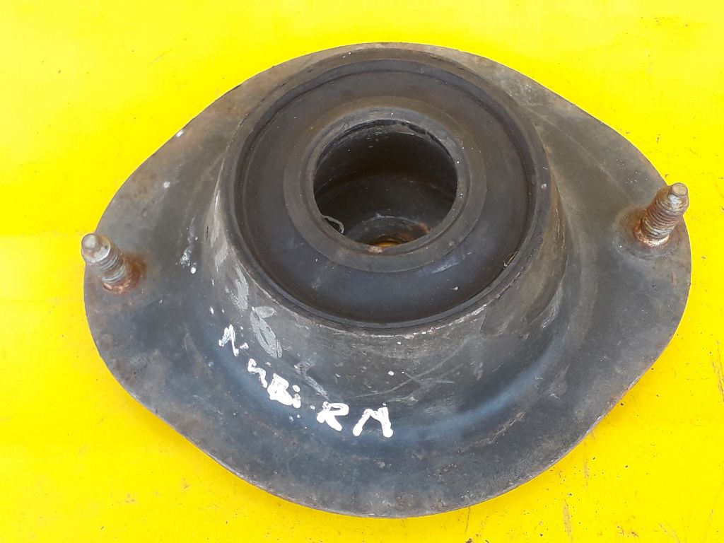 Опора амортизатора верхняя (чашка)