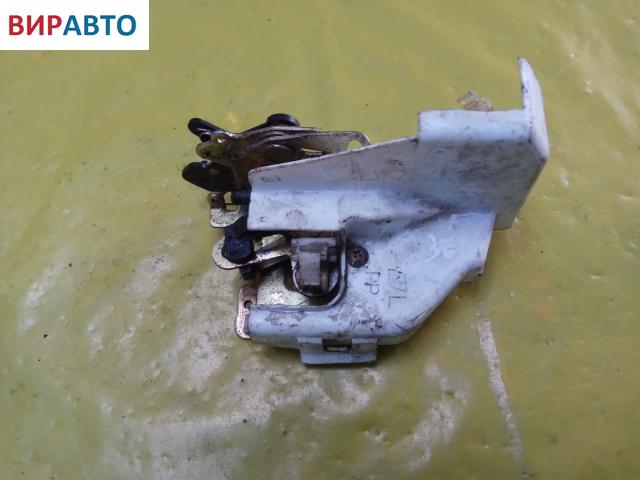 Замок двери задней левой