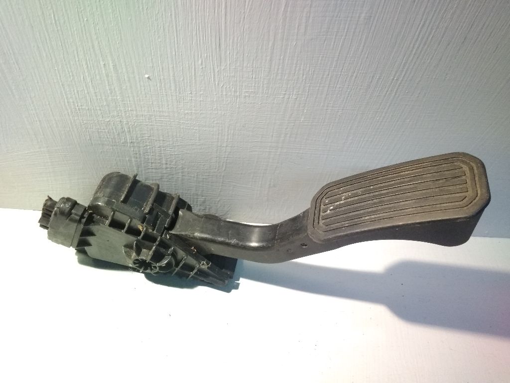 Педаль газа