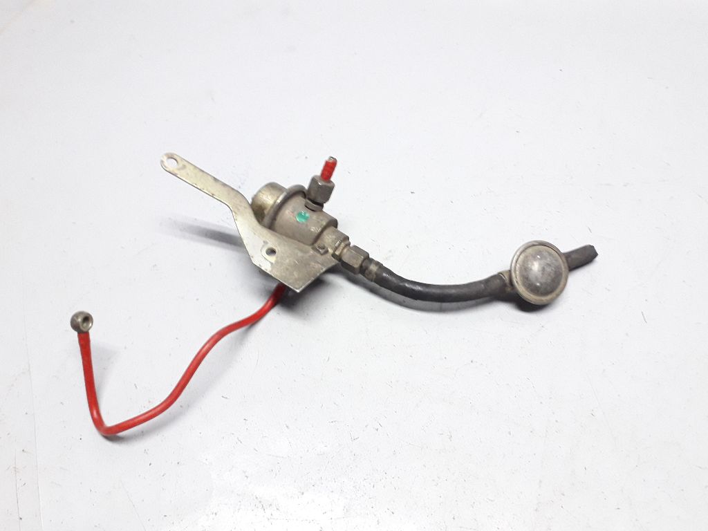 Регулятор давления топлива