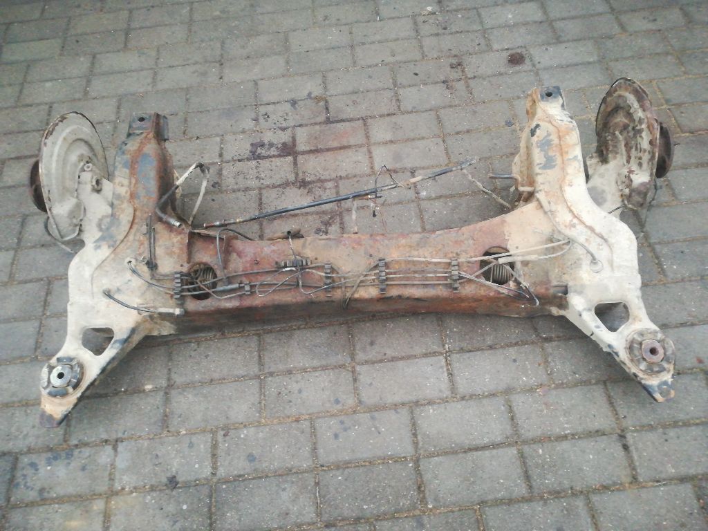 Балка подвески задняя