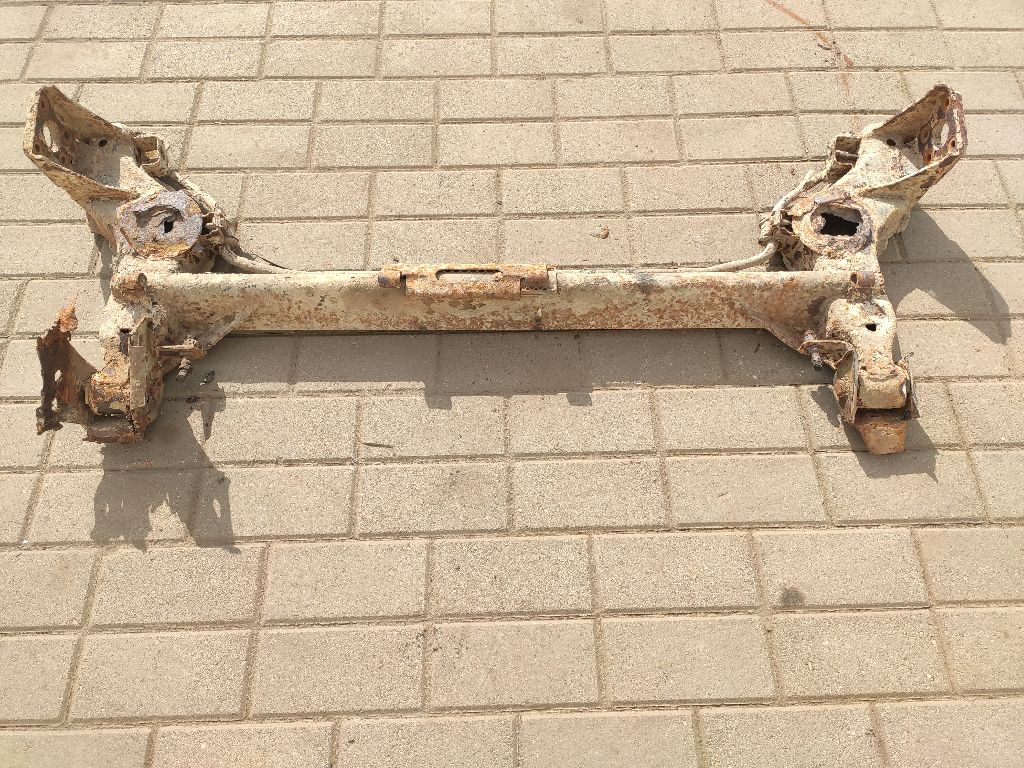 Балка подвески задняя