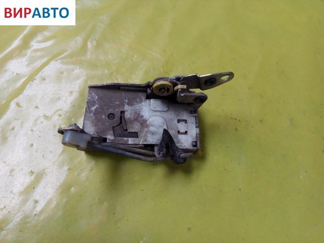 Замок двери задней левой