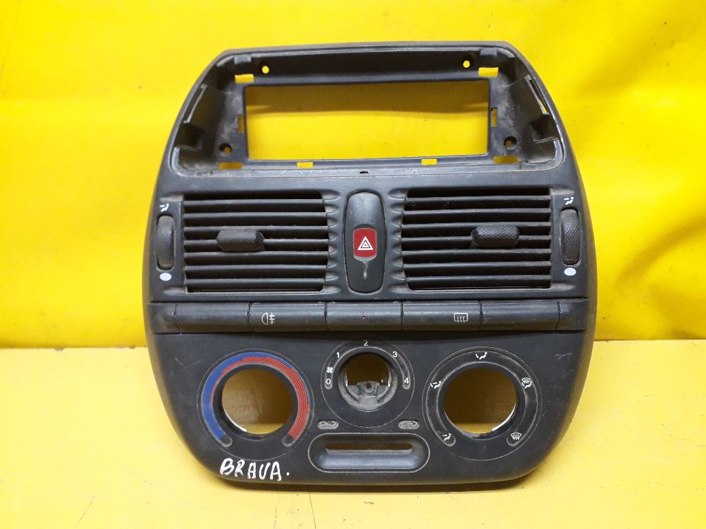Консоль салона (кулисная часть)