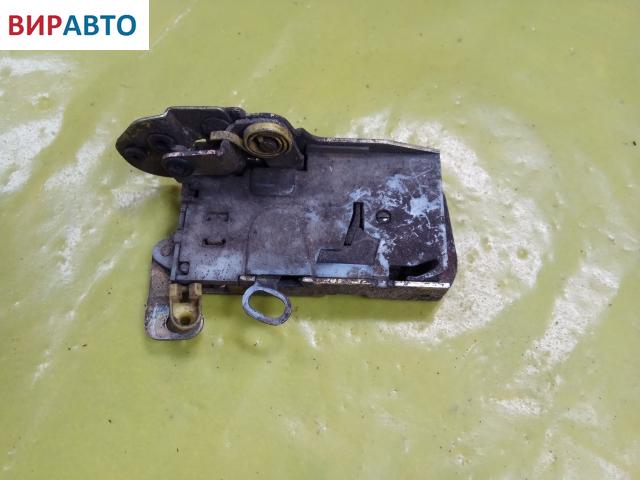 Замок двери передней правой