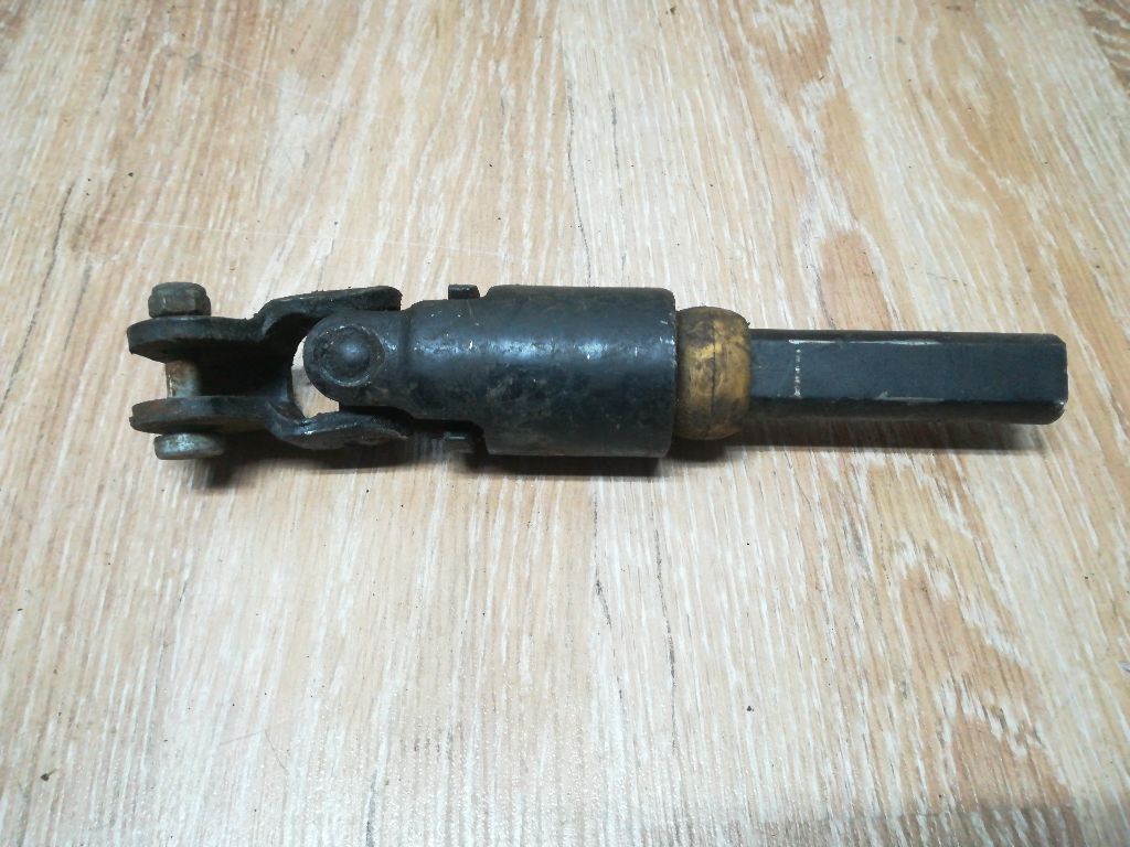 Рулевой карданчик