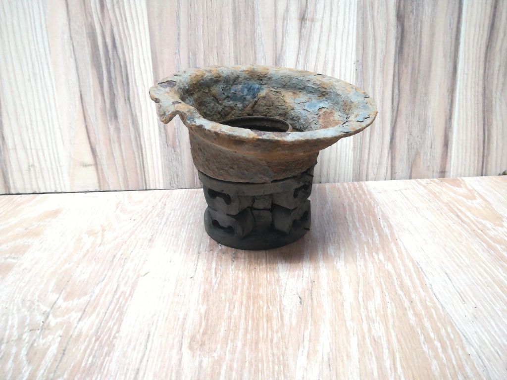 Опора амортизатора нижняя (чашка)