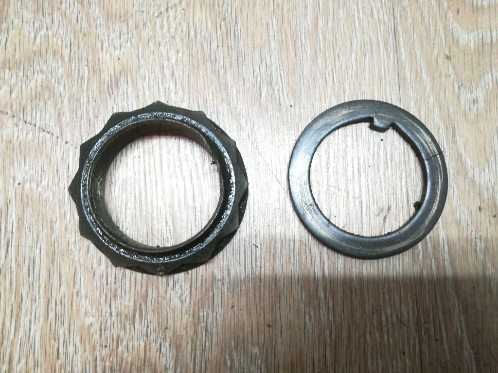 Гайка колесная