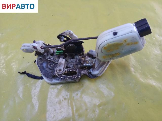 Замок двери задней правой