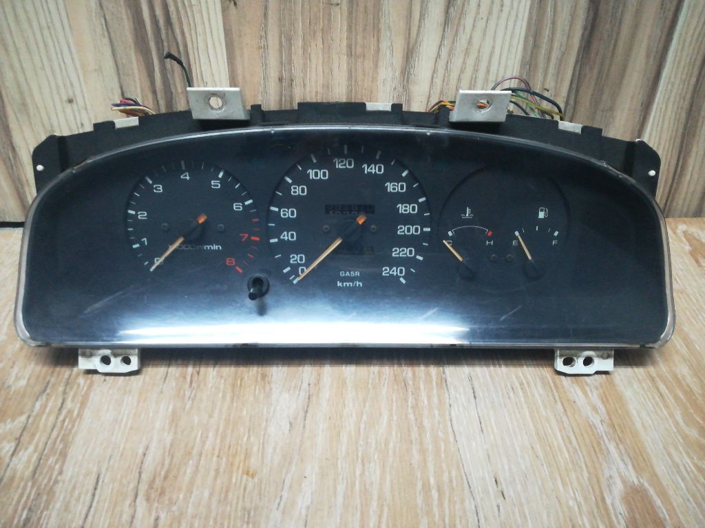 Щиток приборов (приборная панель)